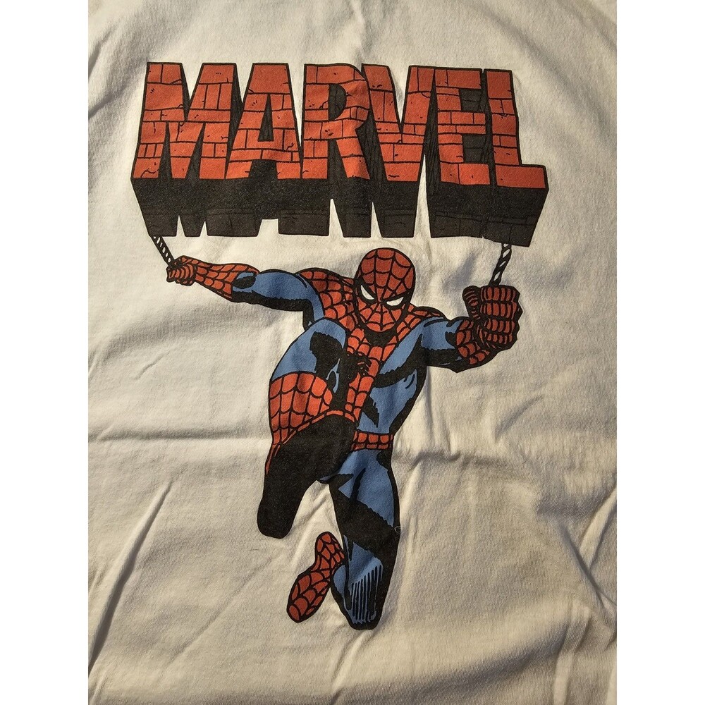Old Navy Marvel Spiderman Boys L (10/12) swing into action with Spiderman